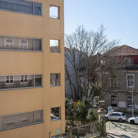 דירה Charming Stone Wall Apt With Metro Ac In Central Porto