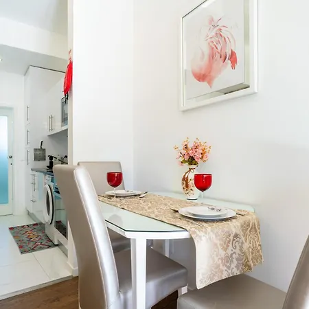 Cozy 2 Ac Near Metro Apartamento