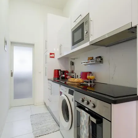 Charming Stone With Metro Ac In 아파트 *