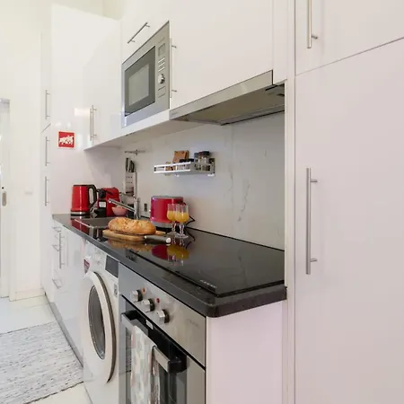 Appartamento Charming Stone With Metro Ac In Oporto