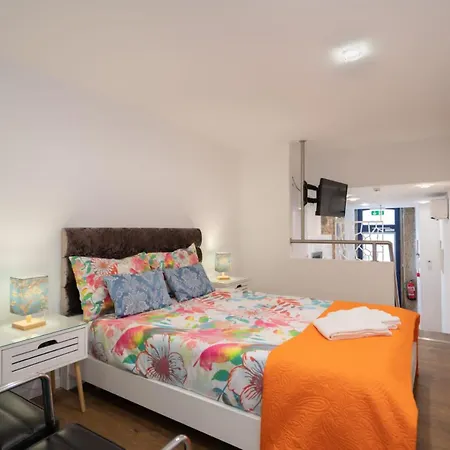 Appartamento Charming Stone With Metro Ac In *