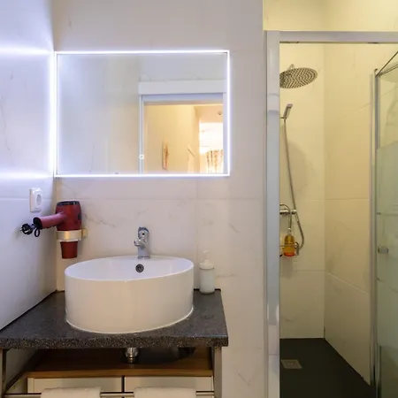 Charming Stone With Metro Ac In Appartamento *