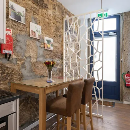 Charming Stone With Metro Ac In Appartamento
