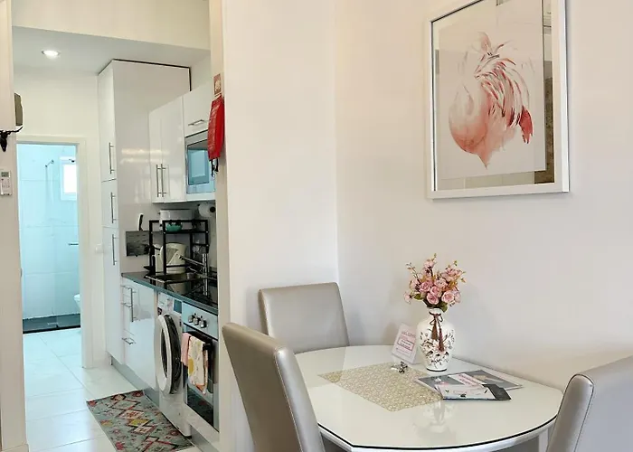 Cozy 2 Ac Near Metro Apartman Porto