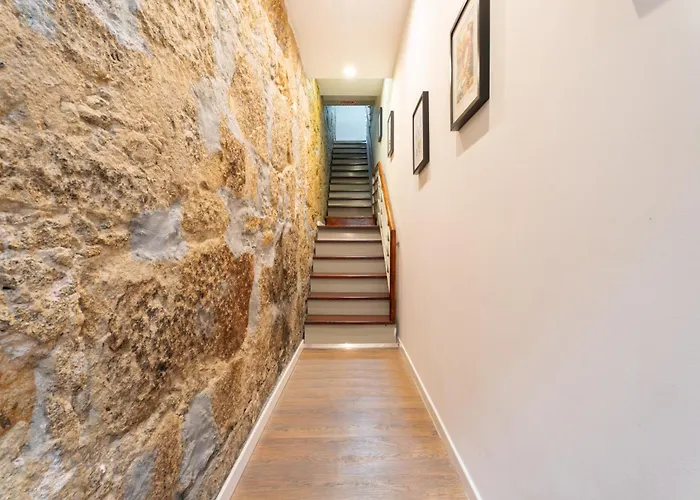 Cozy 2 Ac Near Metro * Oporto